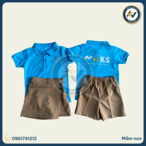 Đồng phục mầm non cổ trụ màu xanh da trời MEKS