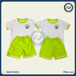 đồng phục mầm non cổ tròn màu trắng